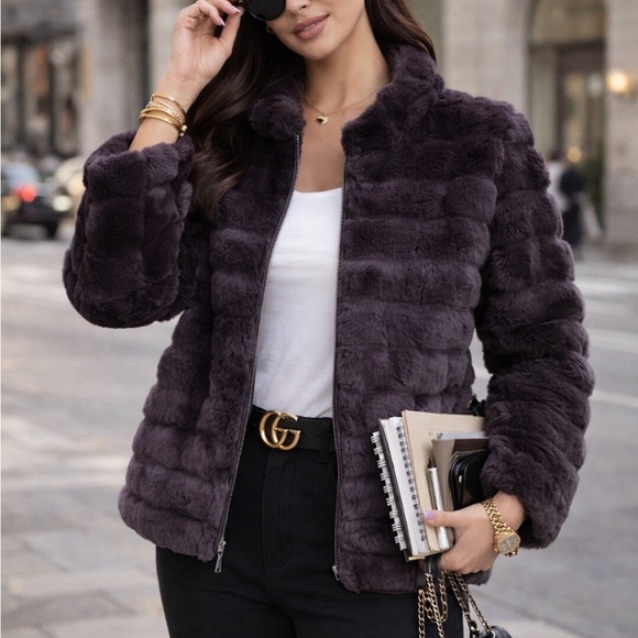 linda richards Jackets & Blazers - LINDA RICHARDS polar deep purple rabbit fur coat. Vintage